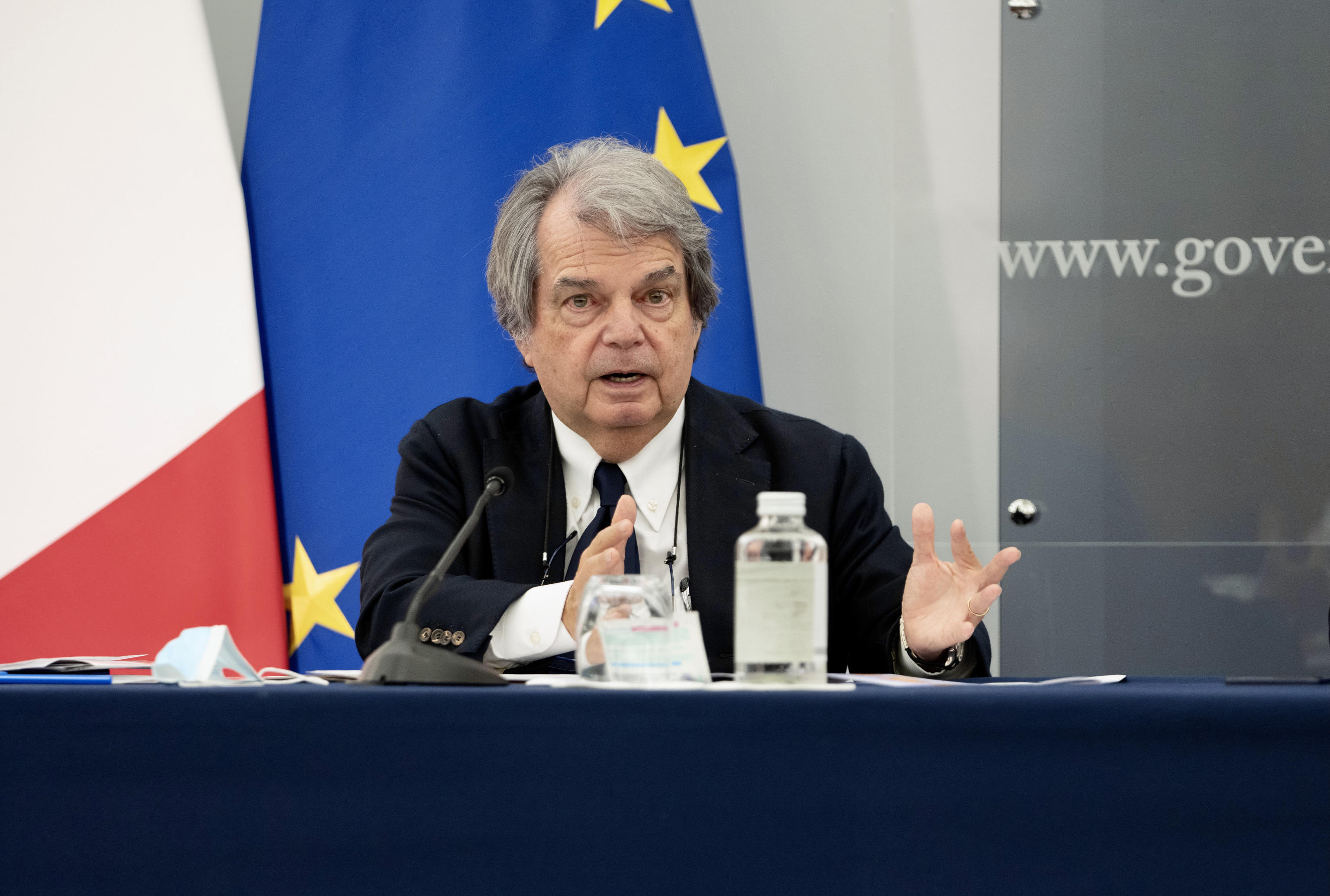 Lo Smart working e la restaurazione fantozziana