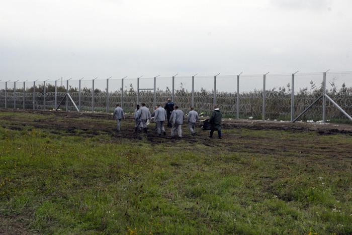 Dodici Stati Ue: barriere alle frontiere per bloccare i migranti