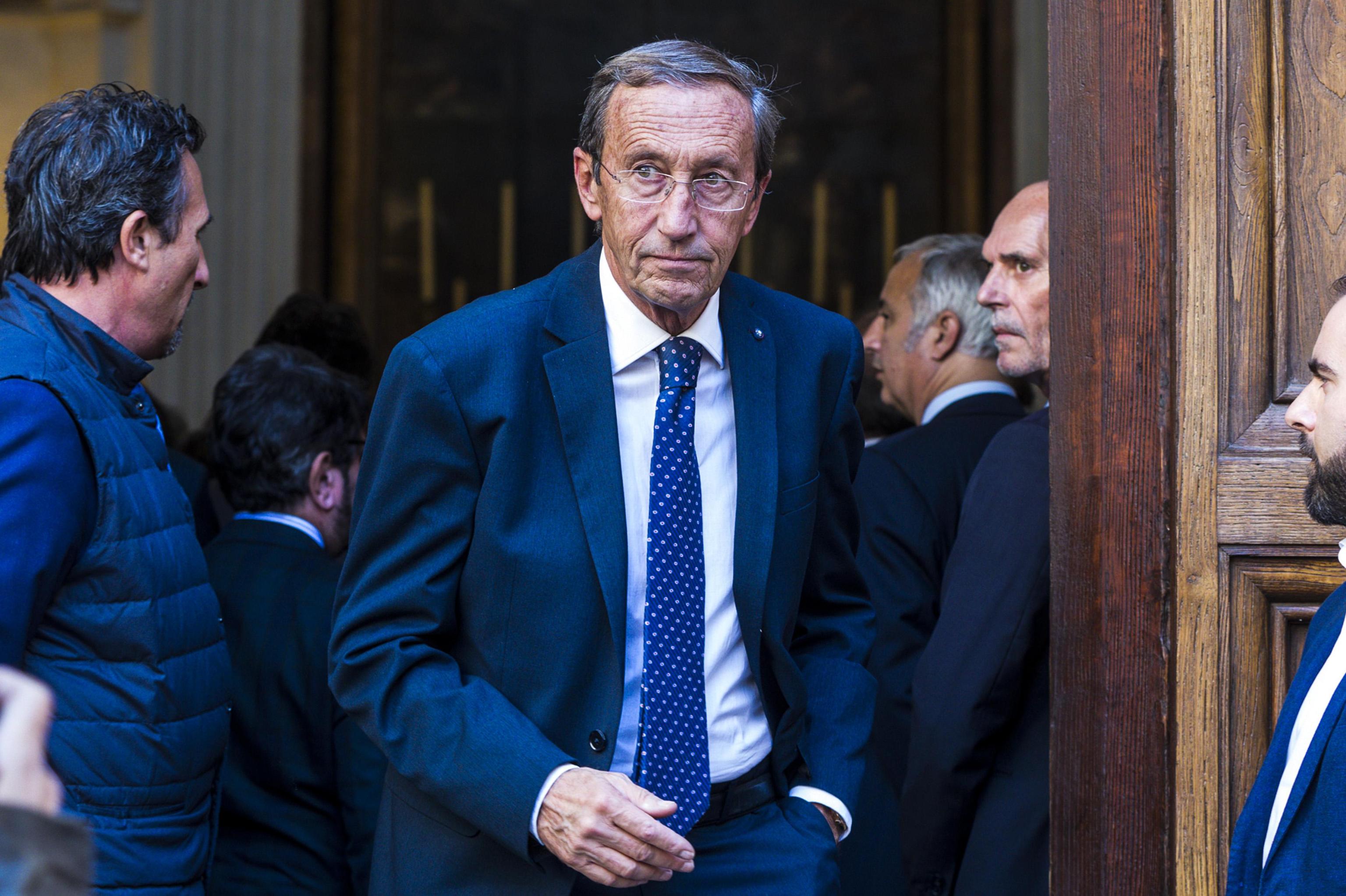 Adesso ci si mette anche Gianfranco Fini