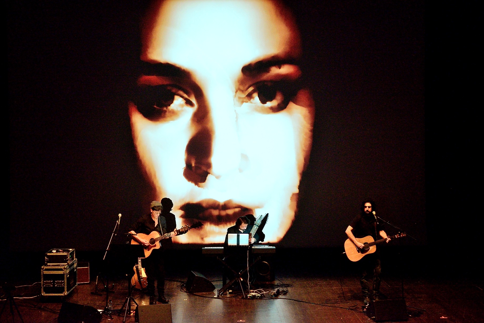 FrontDoc: cinema e storie di confine