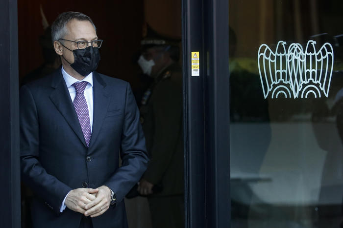 Il J’Accuse di Bonomi: “I partiti stanno assediando il premier”