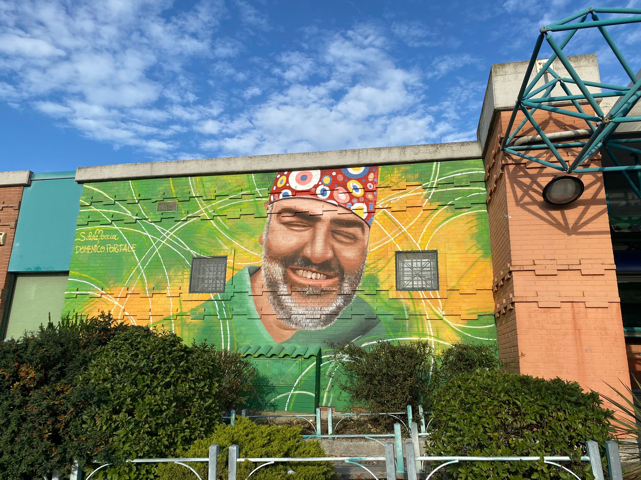 Ritratti. Un murale per Luciano, infermiere ucciso dal Covid