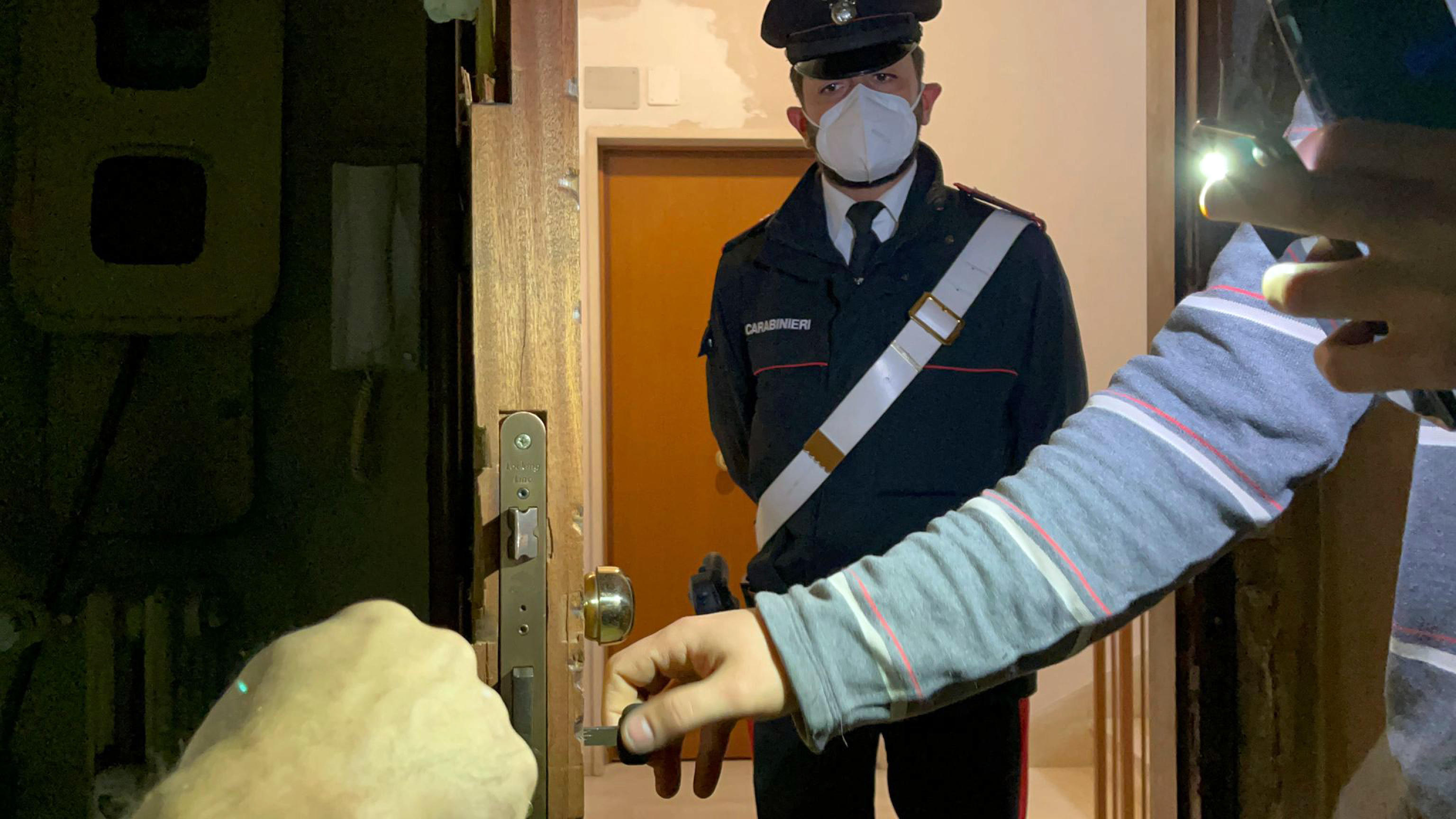 La sospensione della proprietà privata: ovvero lo “Stato di semilegalità”