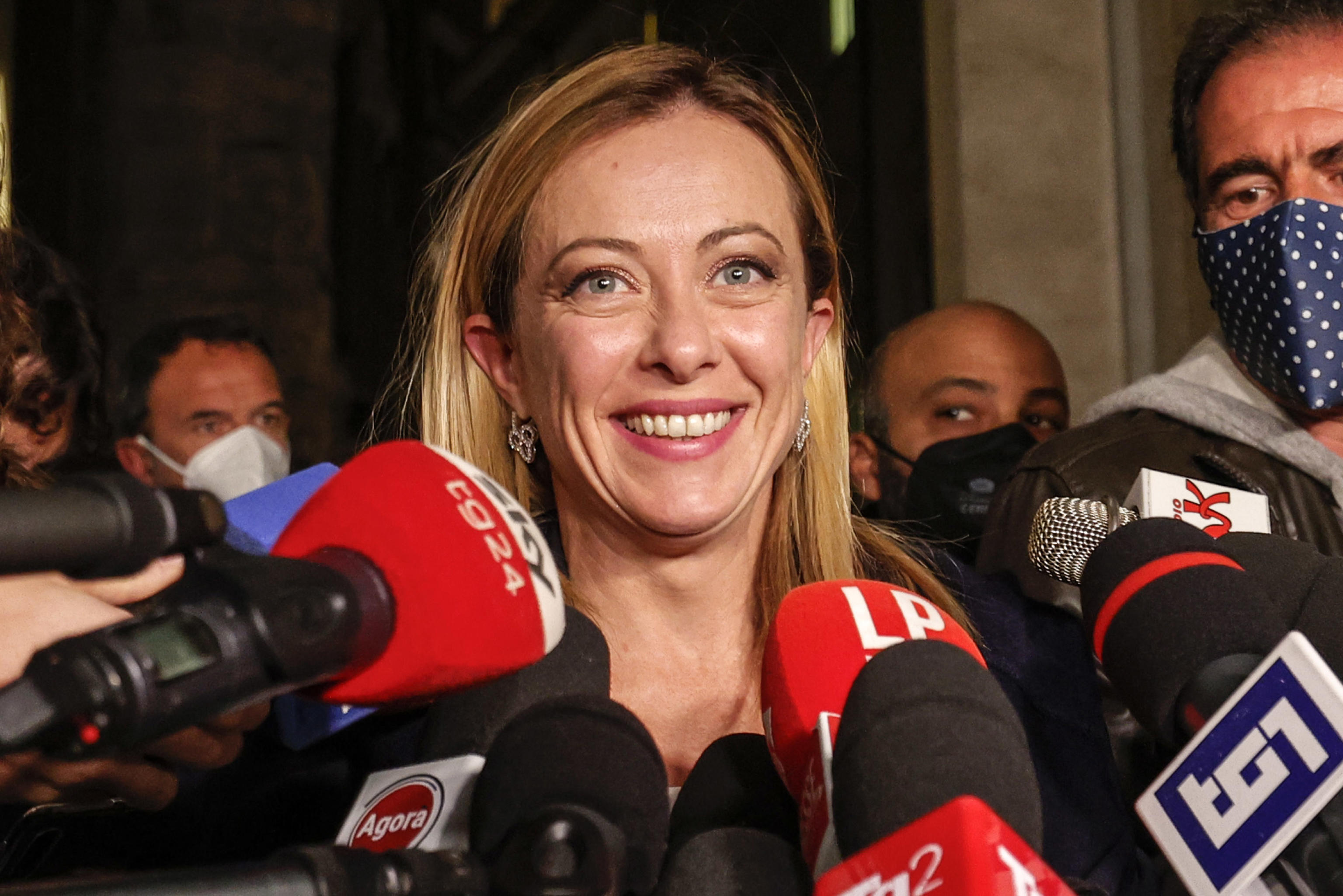 Meloni: rafforzare identità di FdI, coinvolgere centri studi e think tank