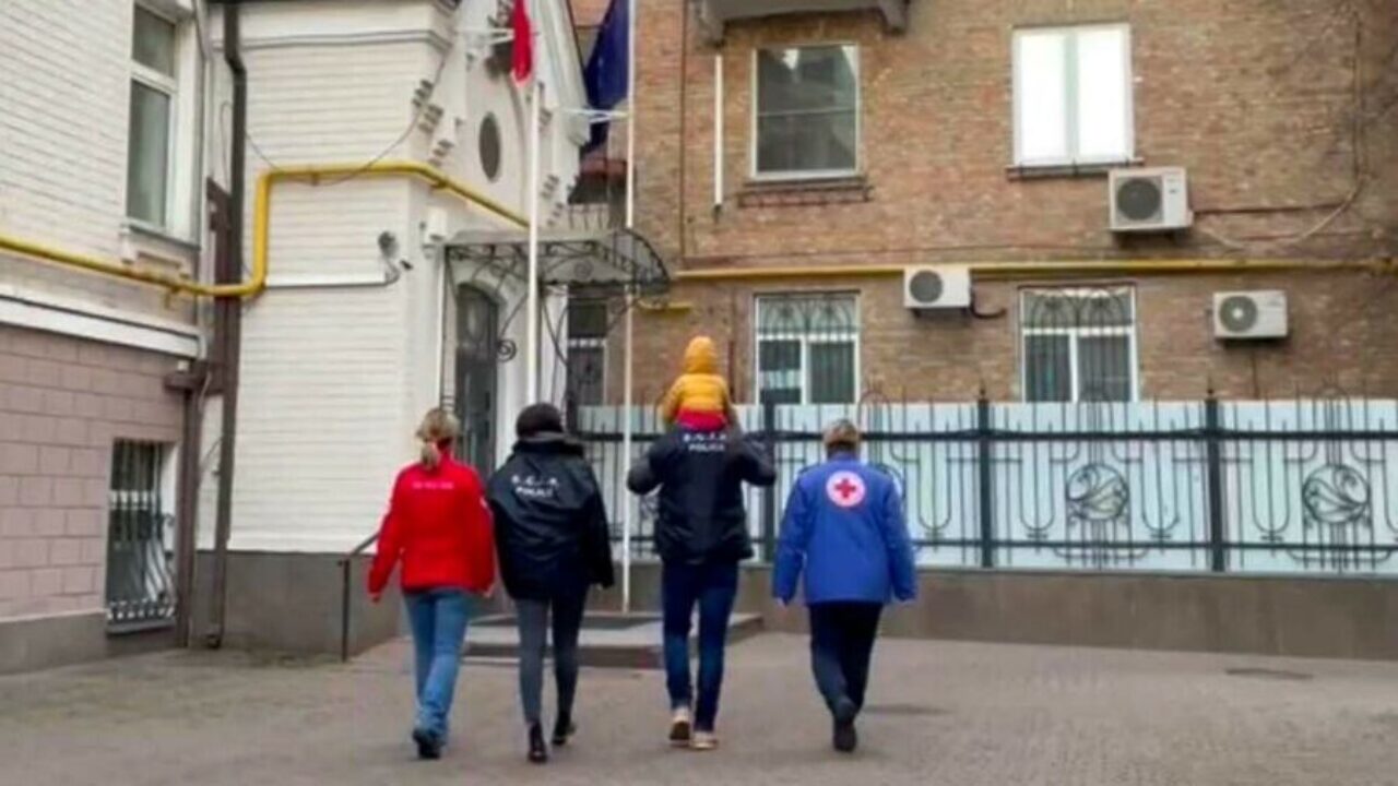 La bimba di Kiev della maternità surrogata che nessuno vuole