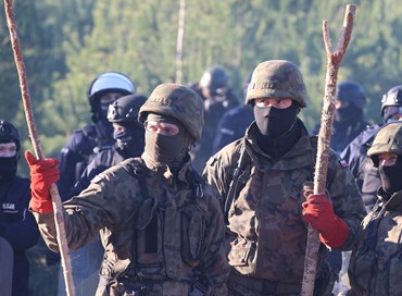 Polonia: gas lacrimogeni contro i migranti
