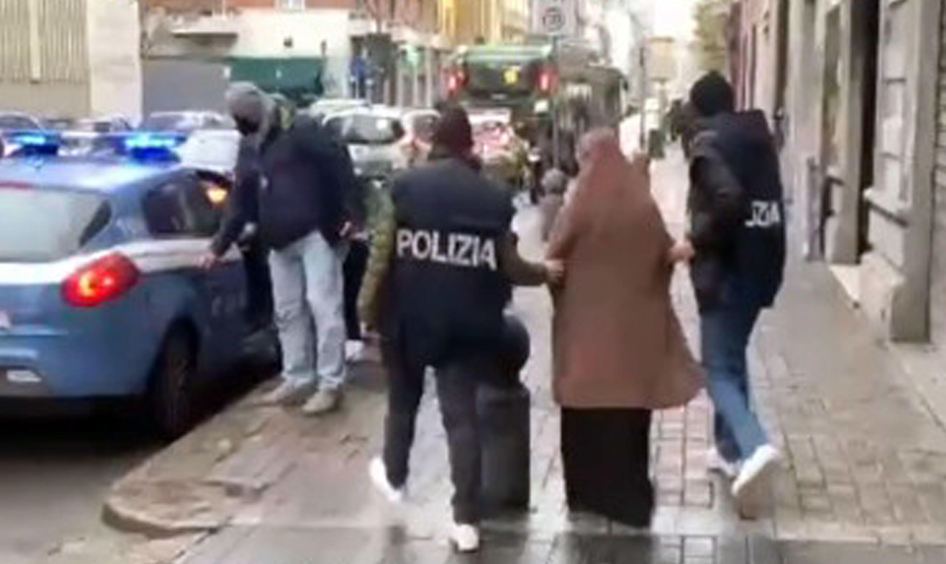 Sbai: “Revocare la cittadinanza a chi inneggia al terrorismo”