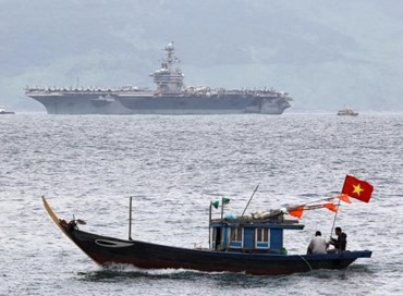 Vietnam, intese militari con gli Usa ed economiche con la Cina