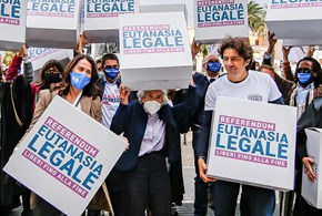 Suicidio assistito, primo via libera in Italia