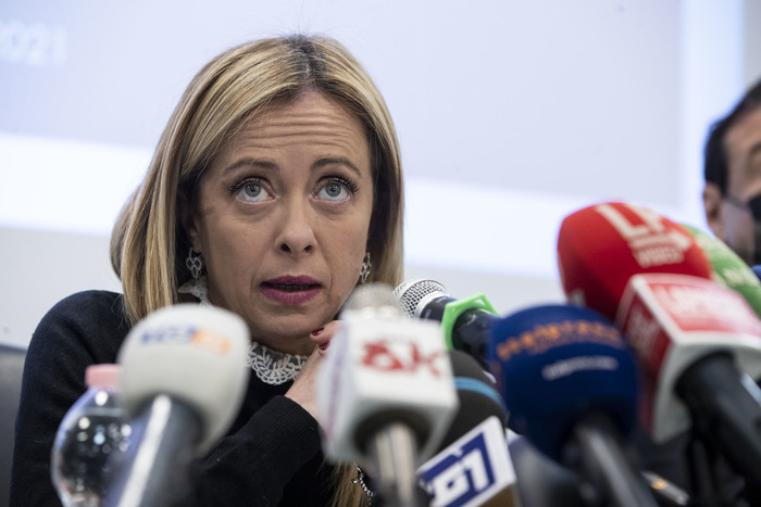 Manovra, Meloni: “È deludente e senza visione per il futuro” 