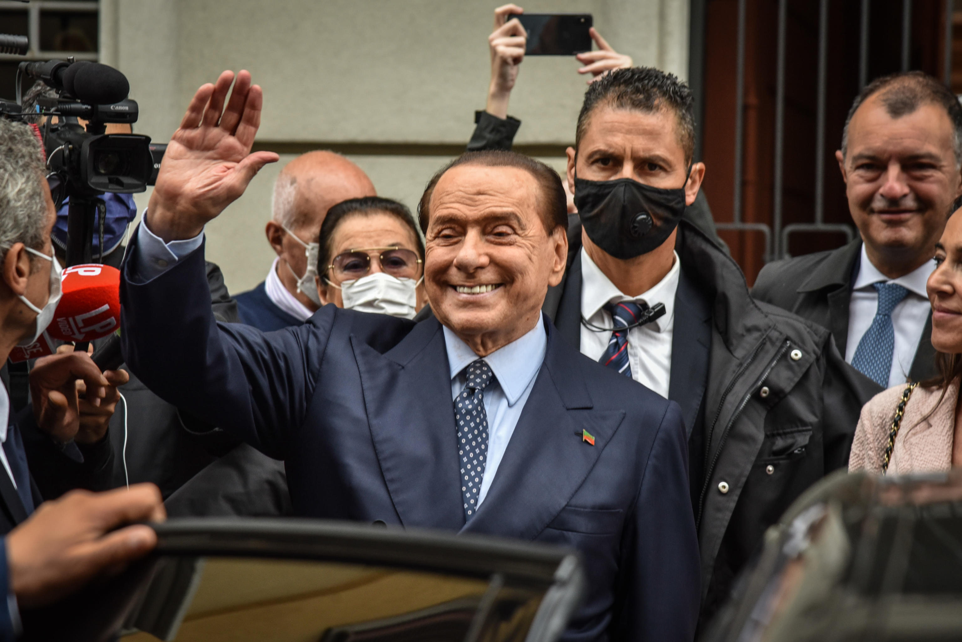 Quirinale, destra e sinistra si dividono su Berlusconi