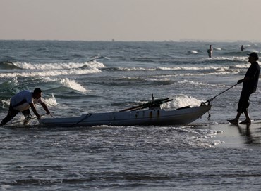 Perché i palestinesi stanno fuggendo dalla Striscia di Gaza
