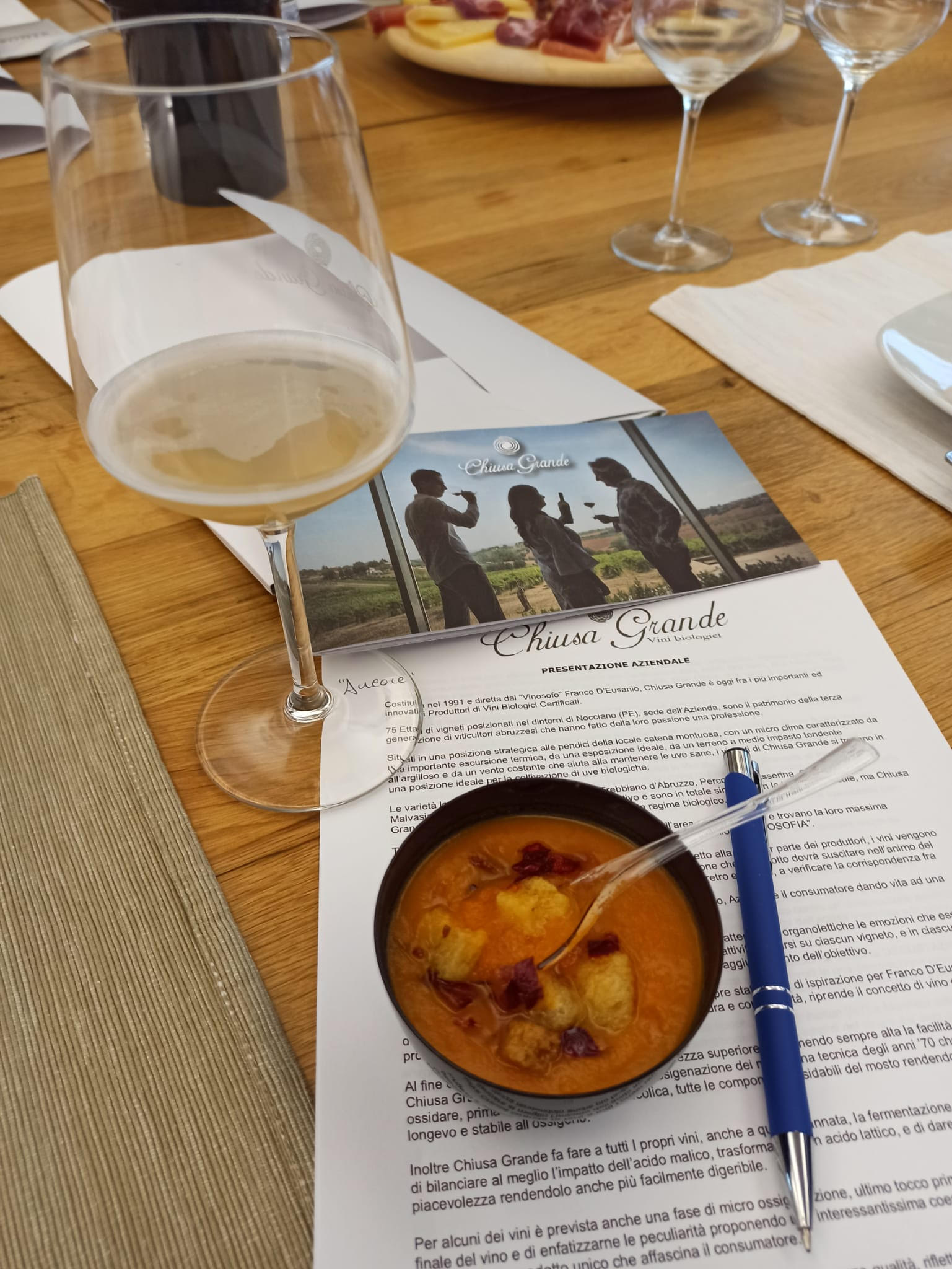 Vino: le vasche astemie di Pietranico lo fanno meglio