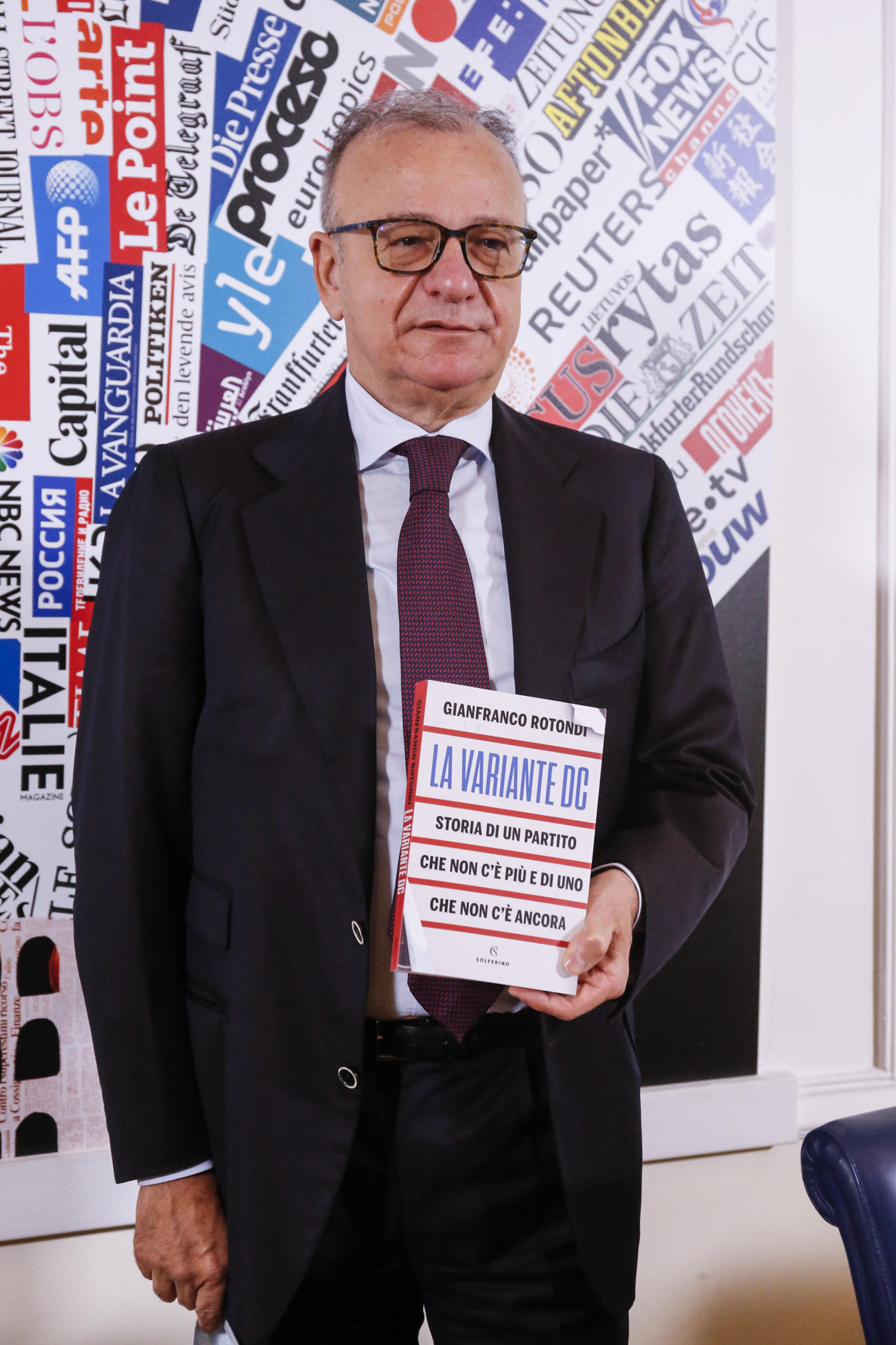 “La Variante Dc” di Rotondi (video)