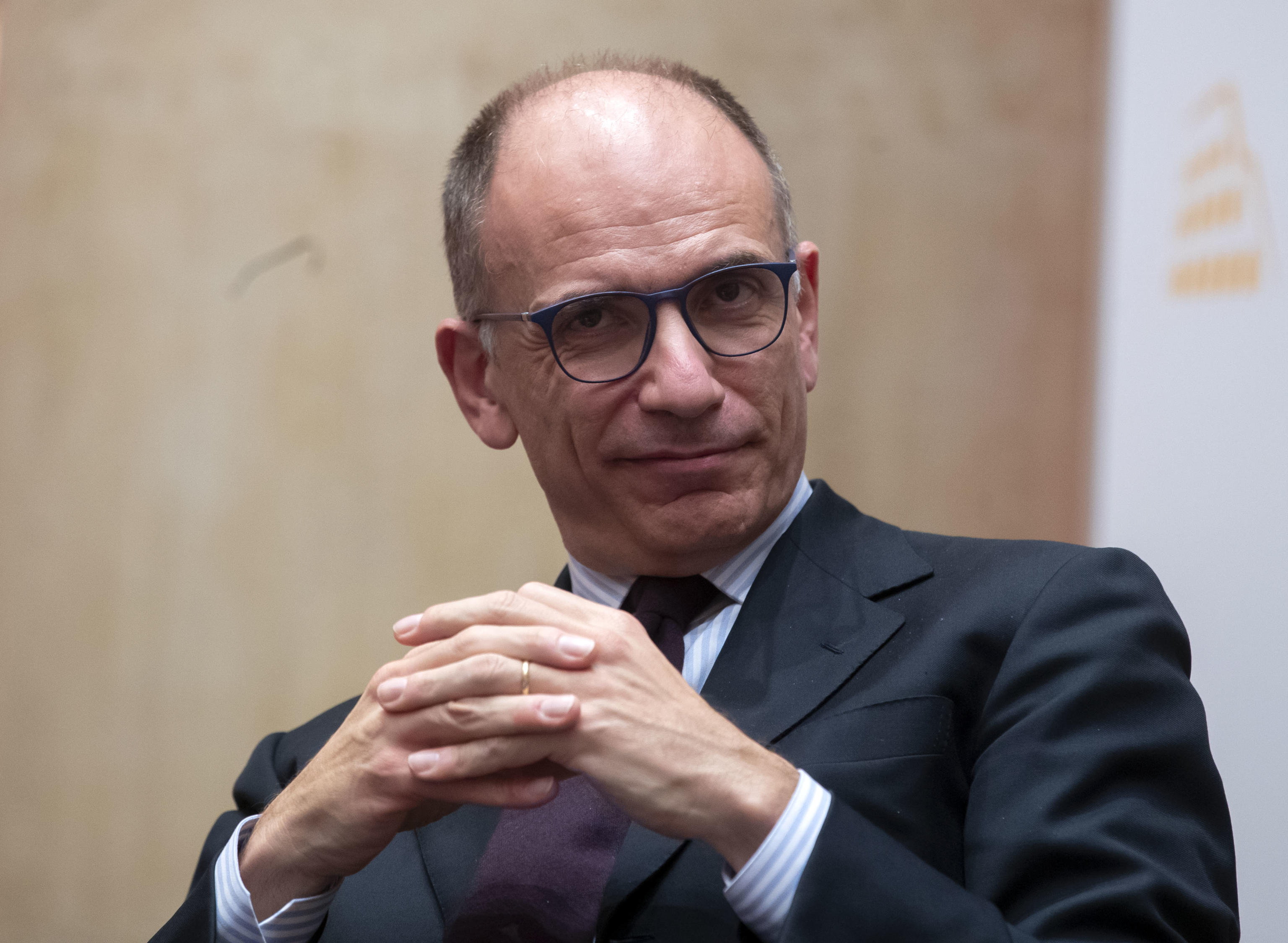 Suppletive a Roma, corsa a tre nel Pd