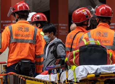 Incendio al World Trade Centre: paura a Hong Kong