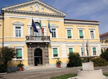 Omicron, allo Spallanzani donna curata con monoclonali