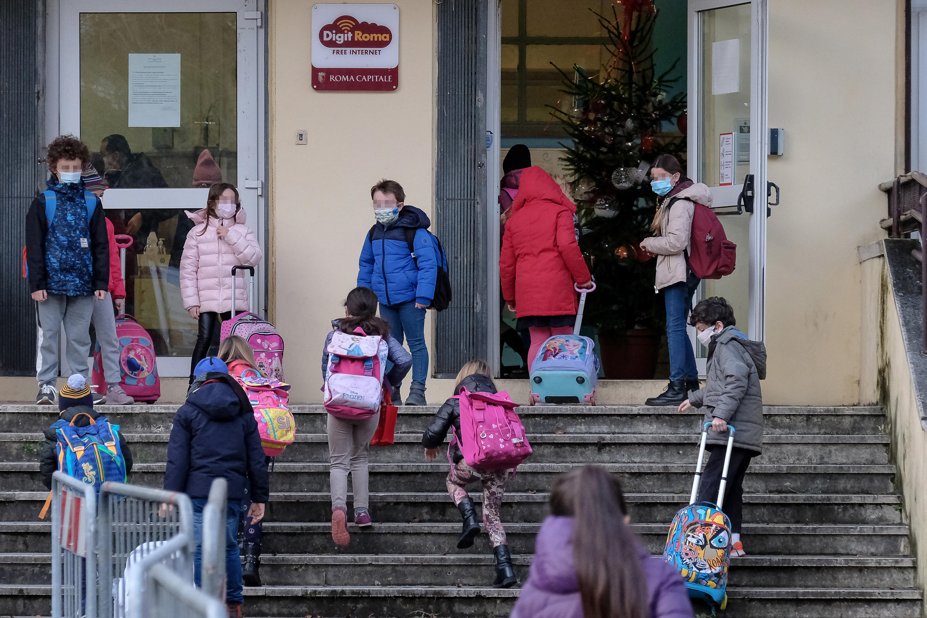 Scuola: tra riapertura e protocolli Covid (video)
