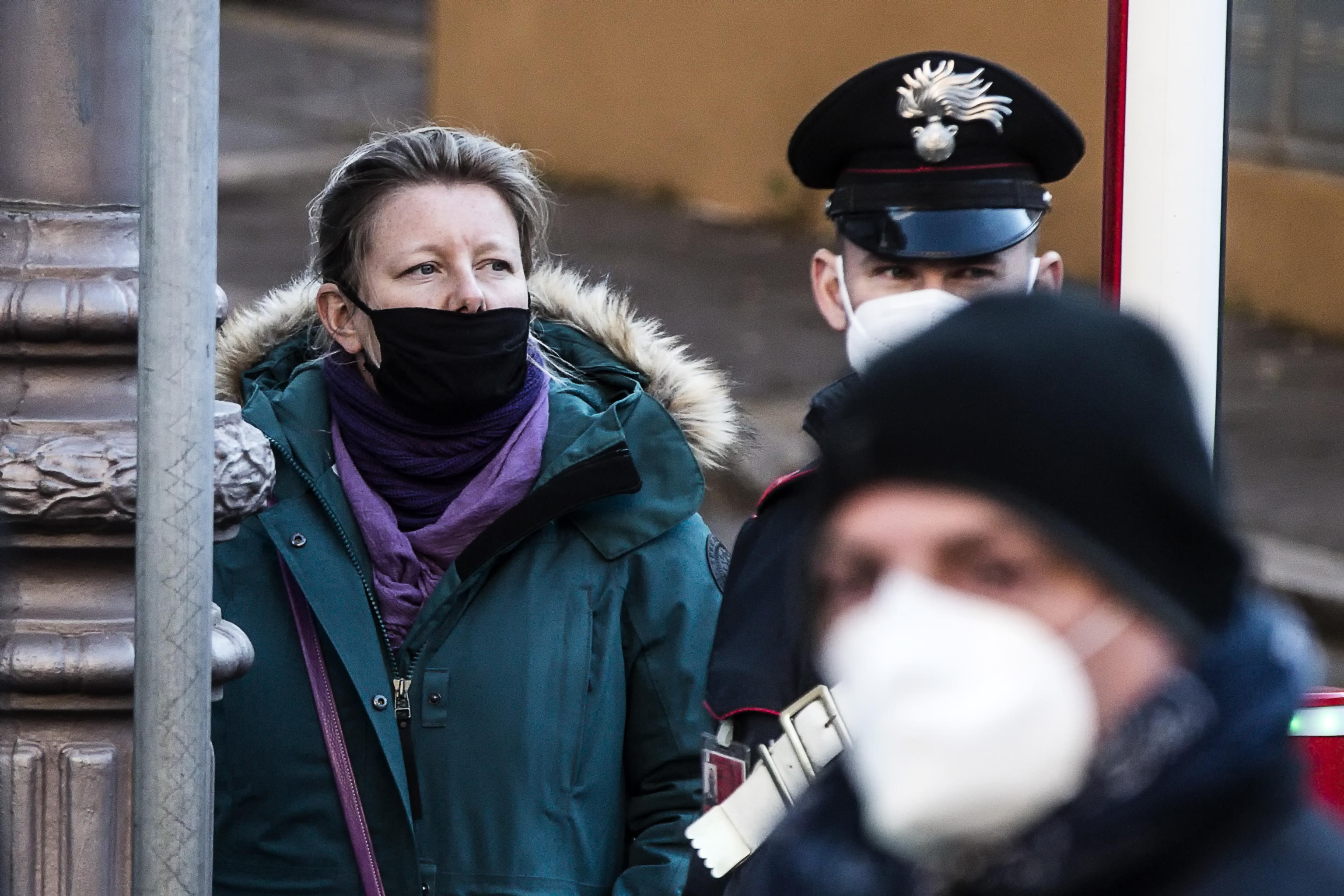 La dittatura secondo la deputata No vax