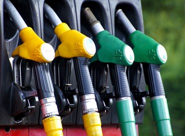Carburanti, rallentano i prezzi dopo i rialzi