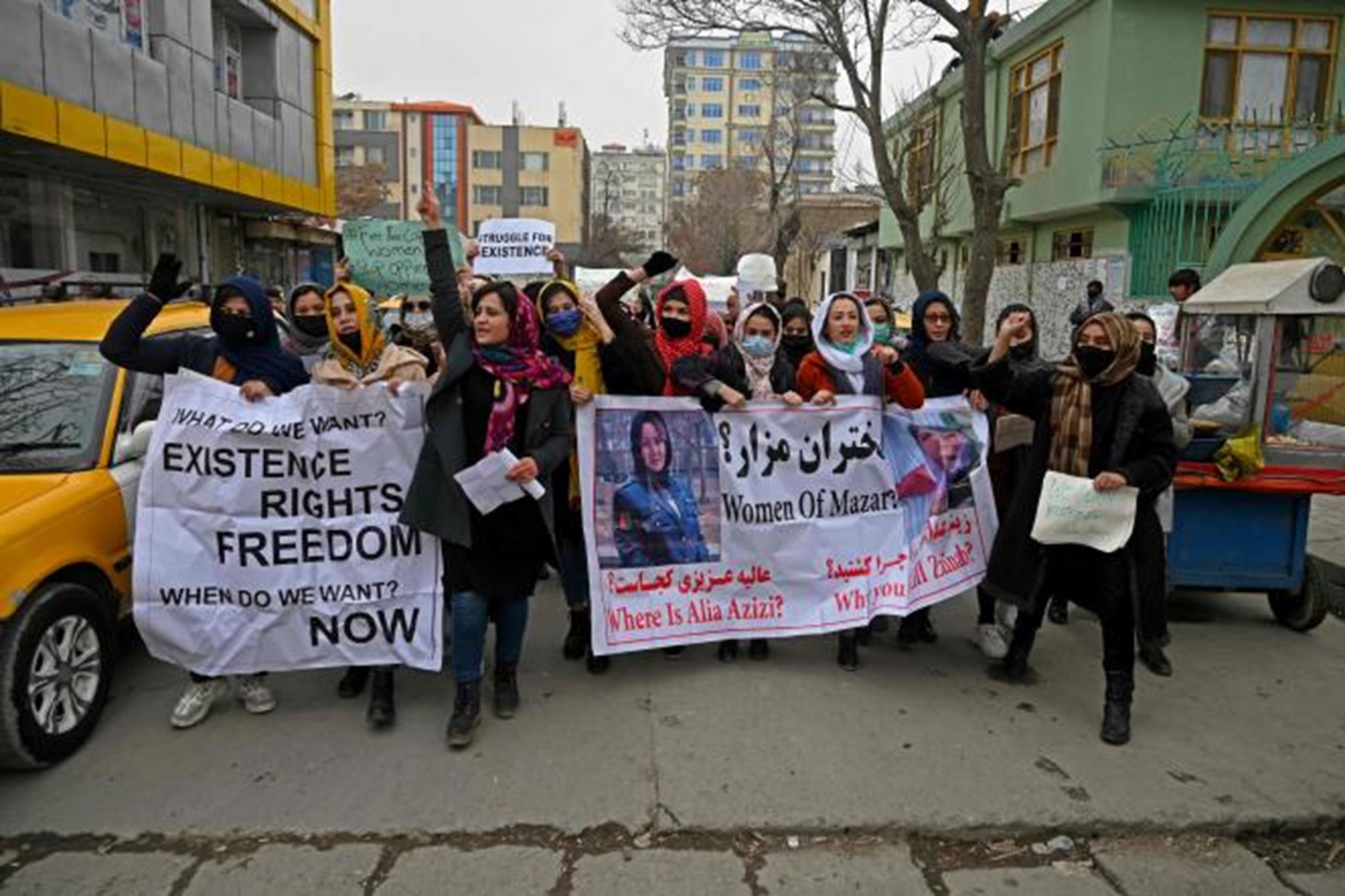 Afghanistan: la mannaia dei talebani sui diritti delle donne