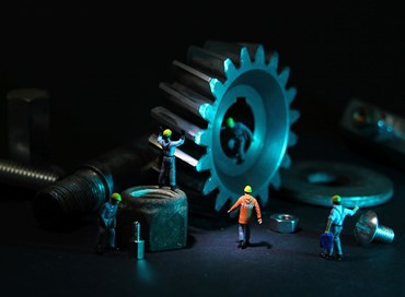 Istat: cala la fiducia dei consumatori, imprese ai minimi