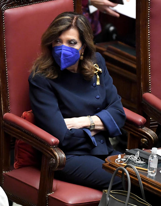 Quirinale: il centrodestra vota Casellati, il centrosinistra si astiene 