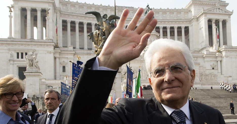 Quirinale: rieletto Mattarella con 759 voti, centrodestra e centrosinistra in crisi