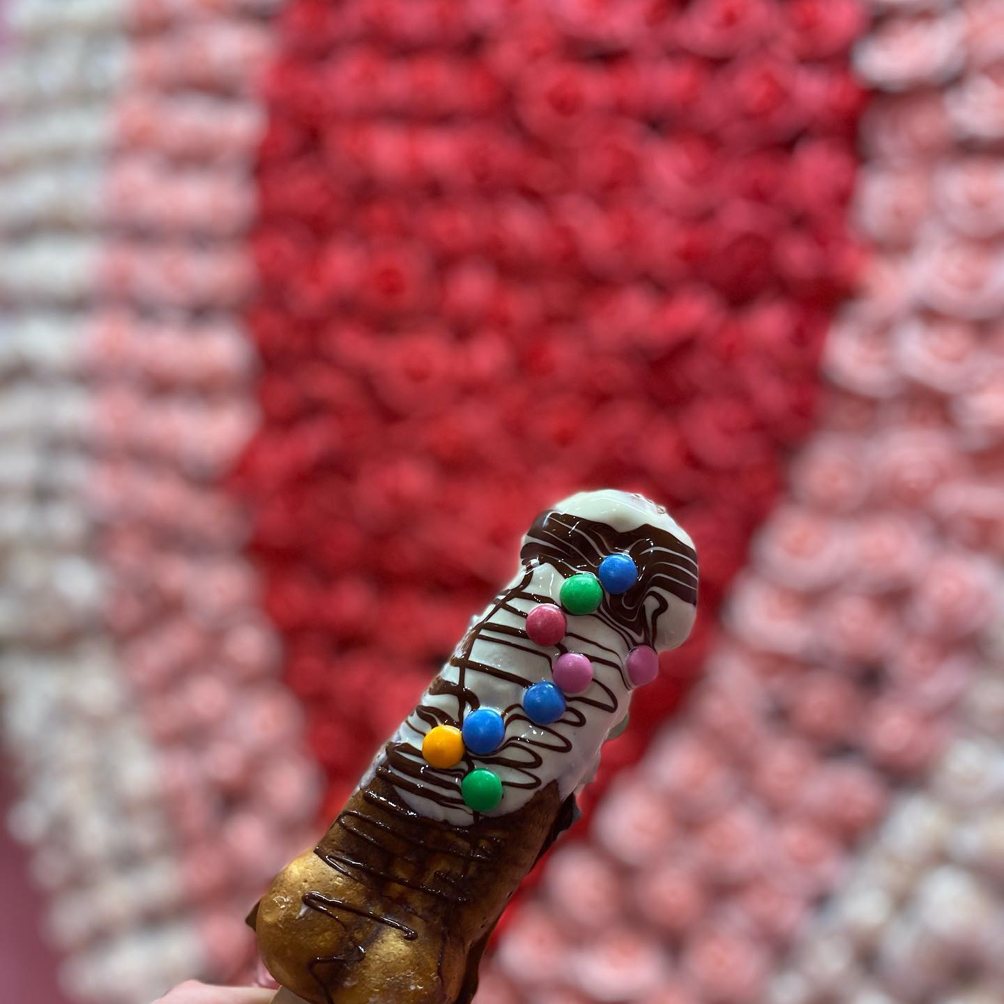 Fallo alla crema: a Milano la pasticceria erotica