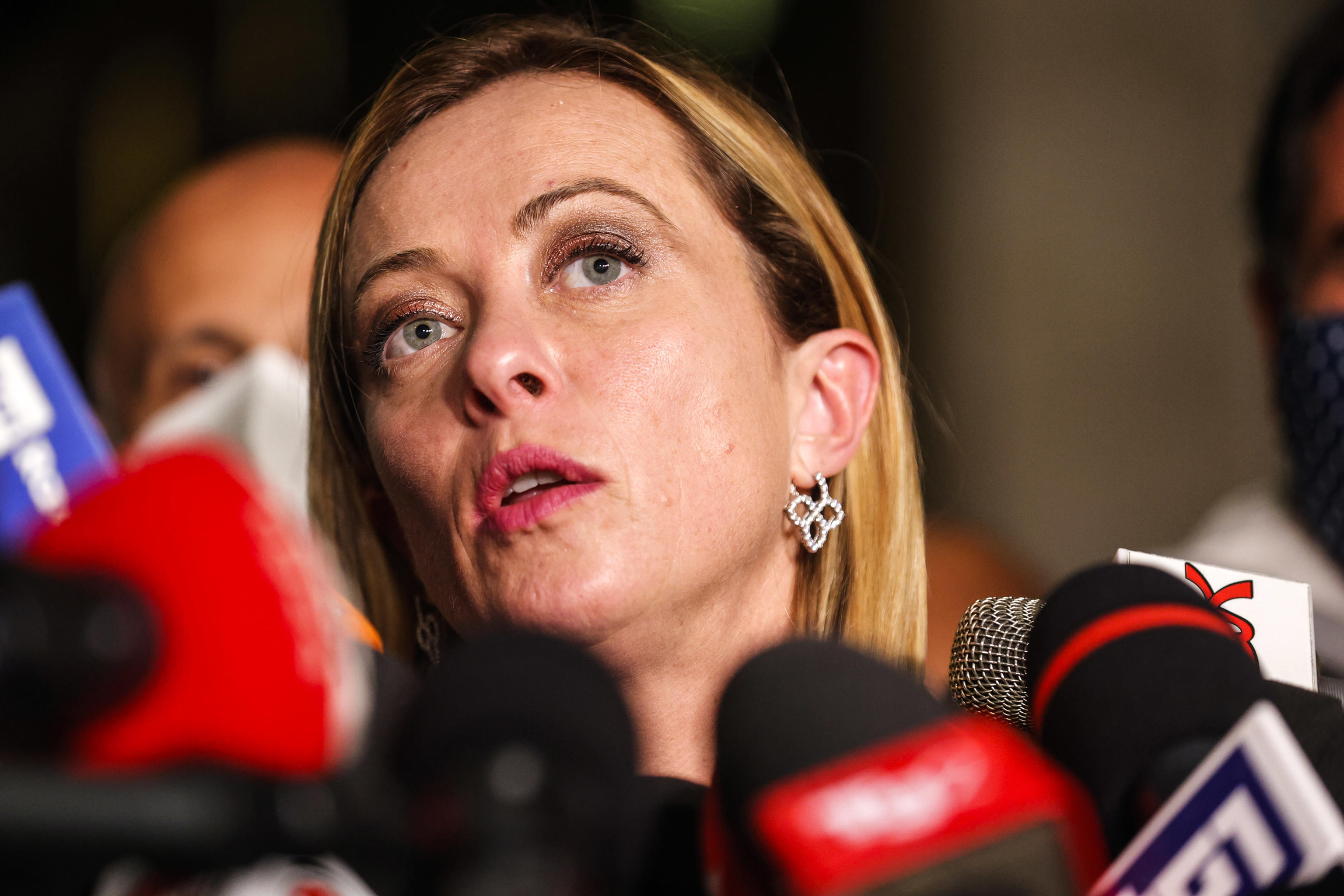 Centrodestra, Meloni: “Salvini chi sceglie tra noi e la sinistra?”