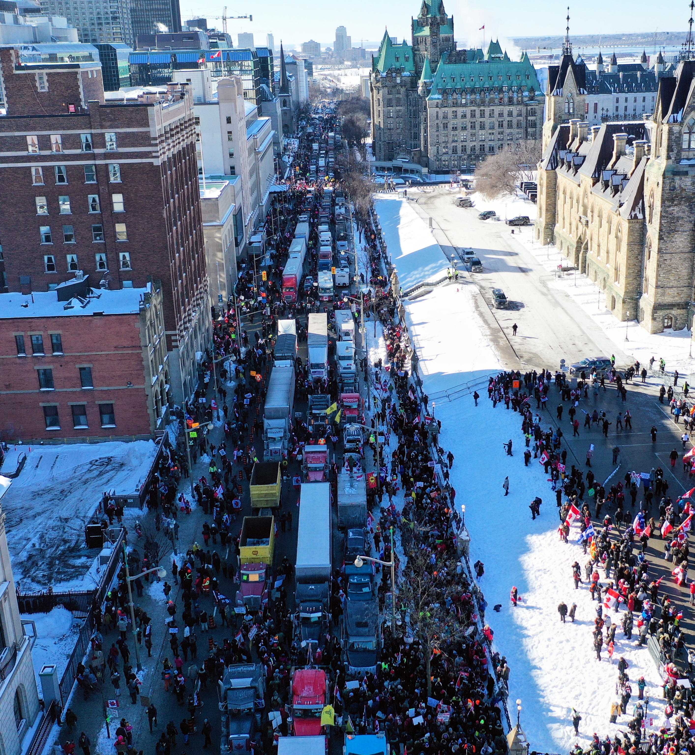 Proteste No vax: a Ottawa dichiarato lo stato di emergenza