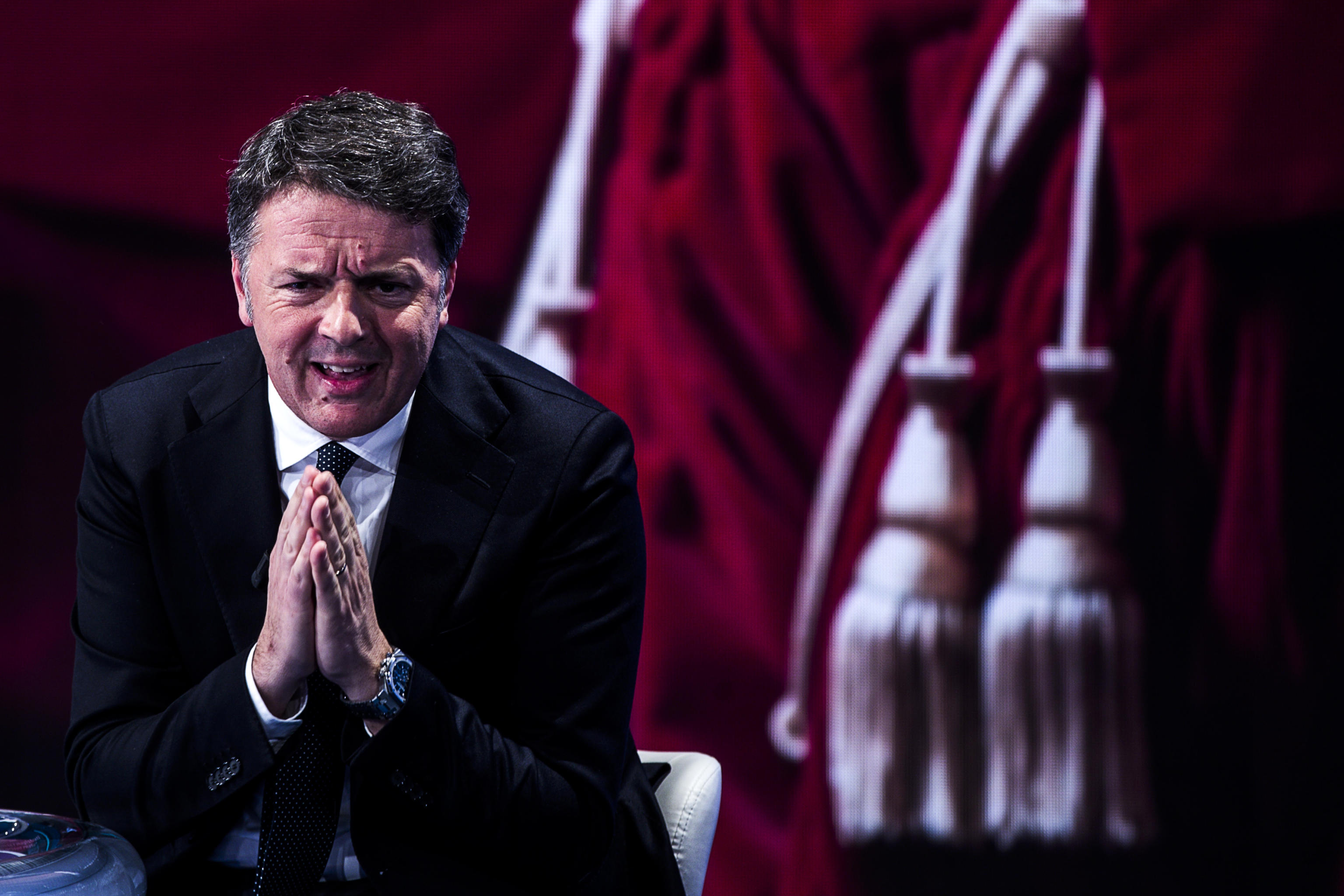 La colpa di Renzi? Non si genuflette