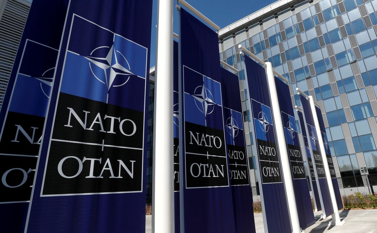 La Nato, malgrado tutti e contro tutti
