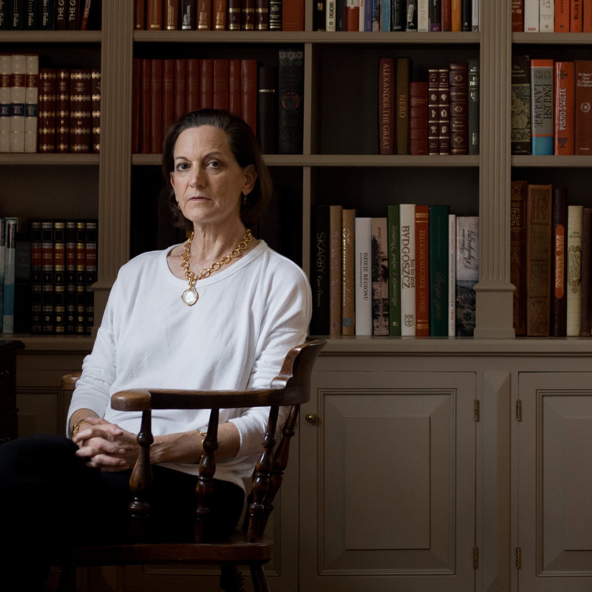 Applebaum: “Putin spaventato da democrazia, ora ripensare Nato” 