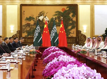 Dal dollaro allo yuan nella vendita del petrolio