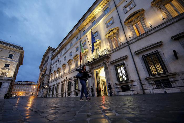 Golden power: nulla è più permanente delle misure “emergenziali”