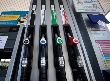 Benzina scontata, anche no: i prezzi tornano a salire