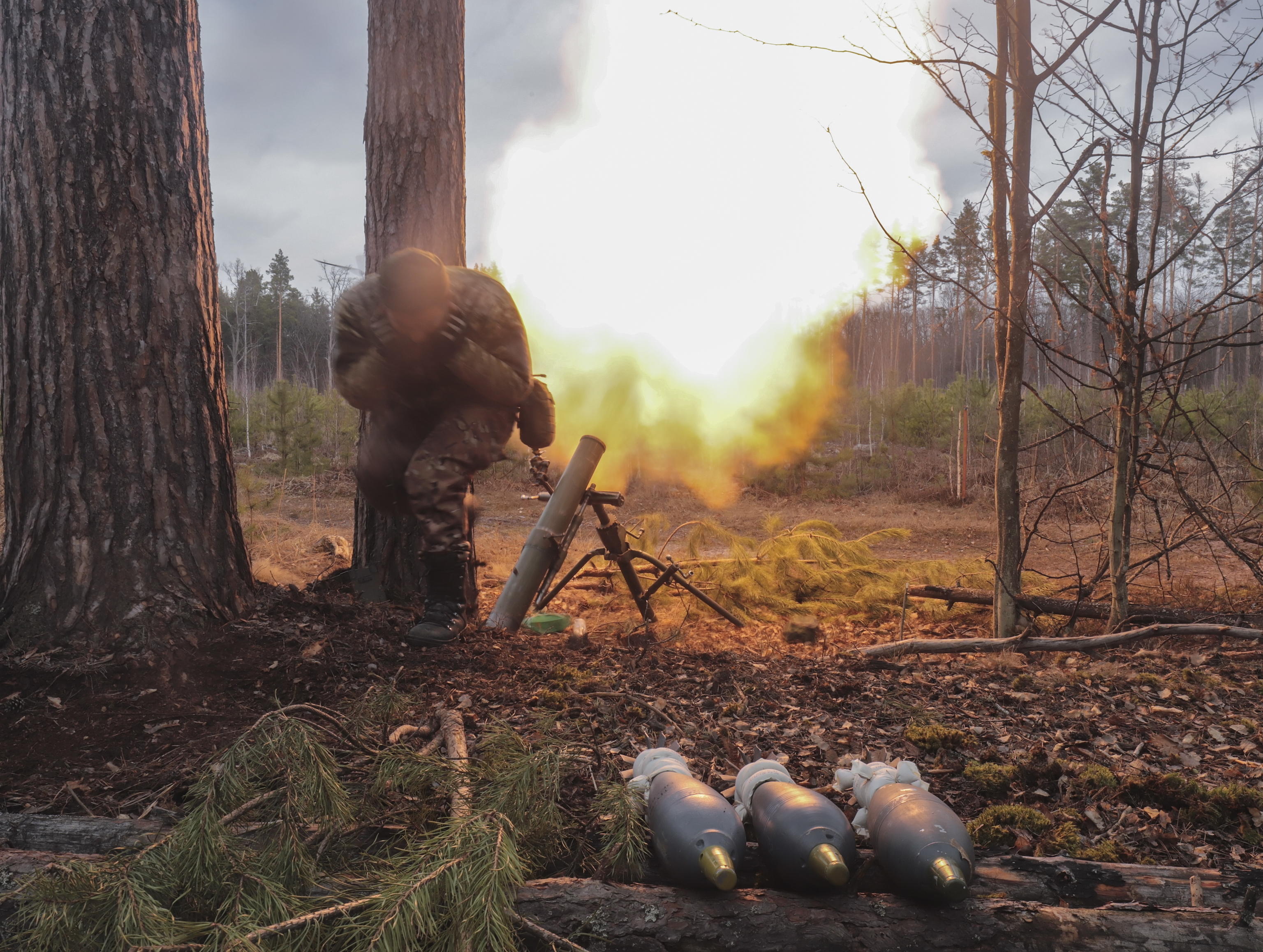 Ucraina: Mariupol sotto attacco, bombe su Kiev