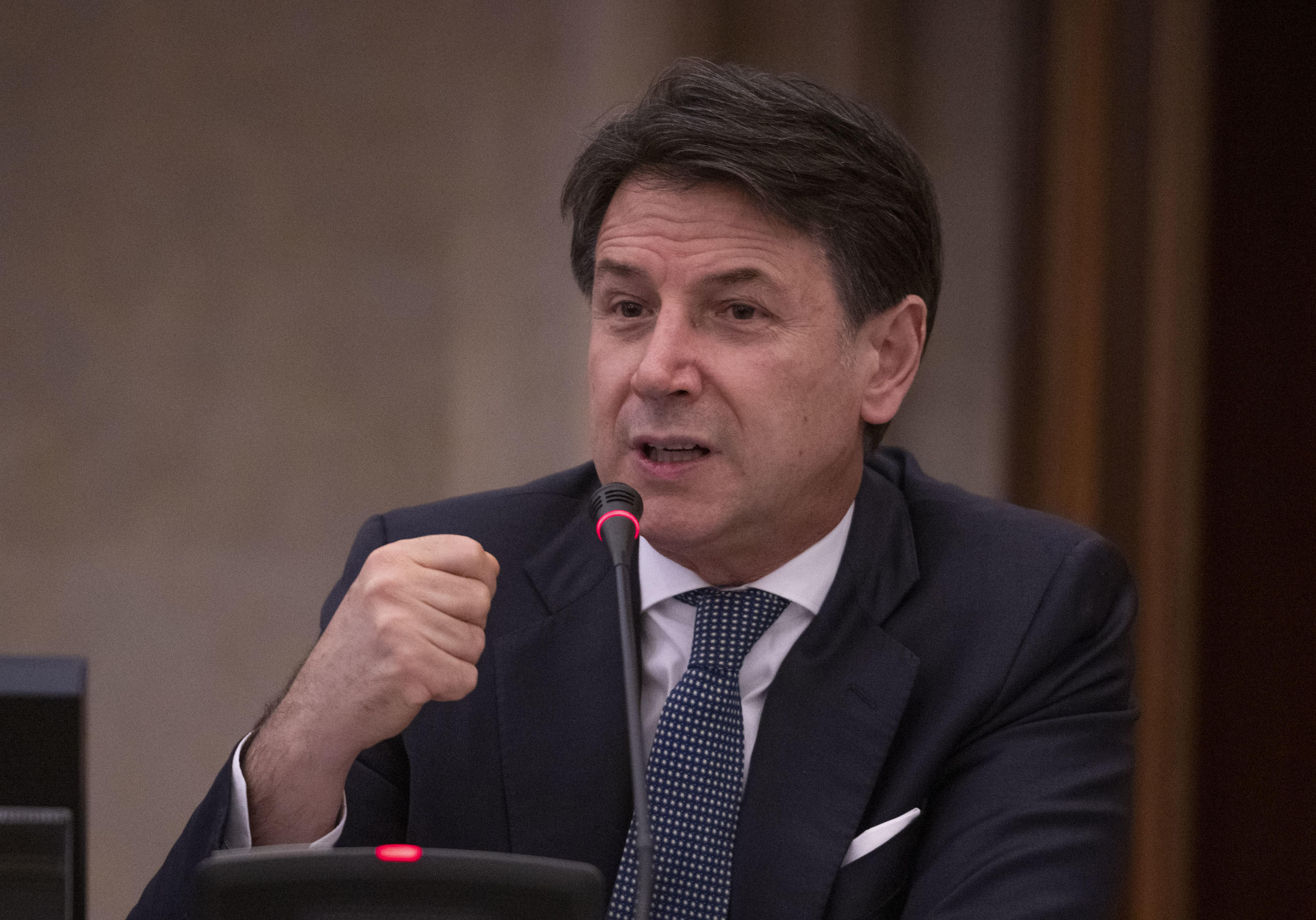 M5s, Conte tra il “no” alle spese militari e il caso Petrocelli