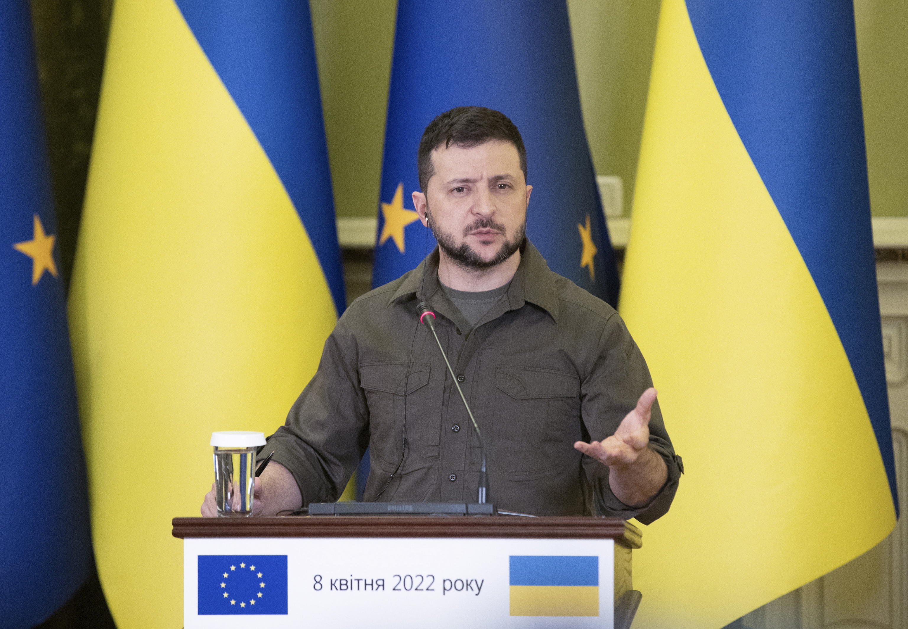 Fuori Orbán, dentro Zelensky