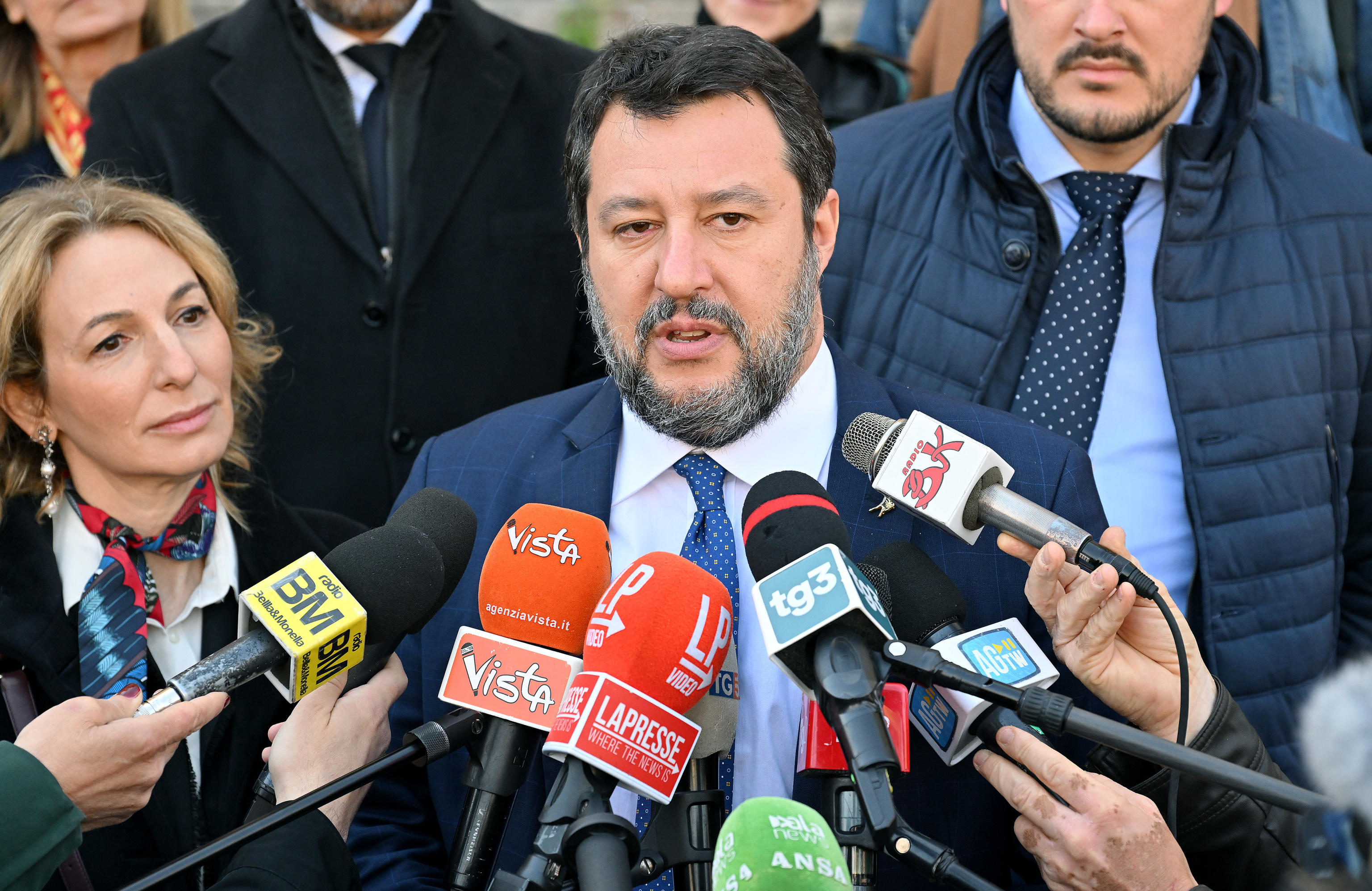 Governo, Salvini: “Non voglio farlo cadere”