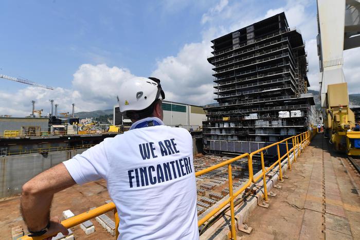 Fincantieri: nuove produzioni in vista del rinnovo dei vertici