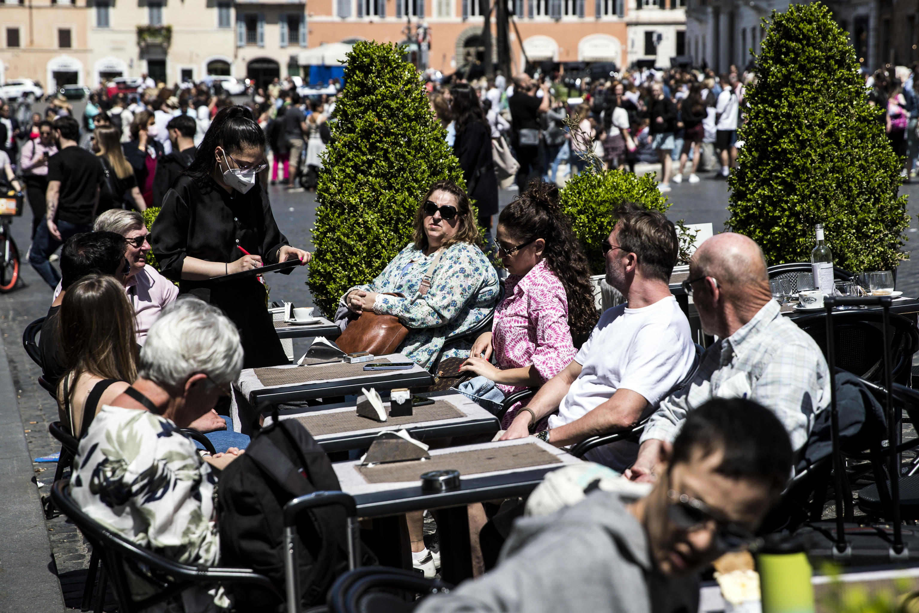 Green pass e mascherine al chiuso: nuove regole