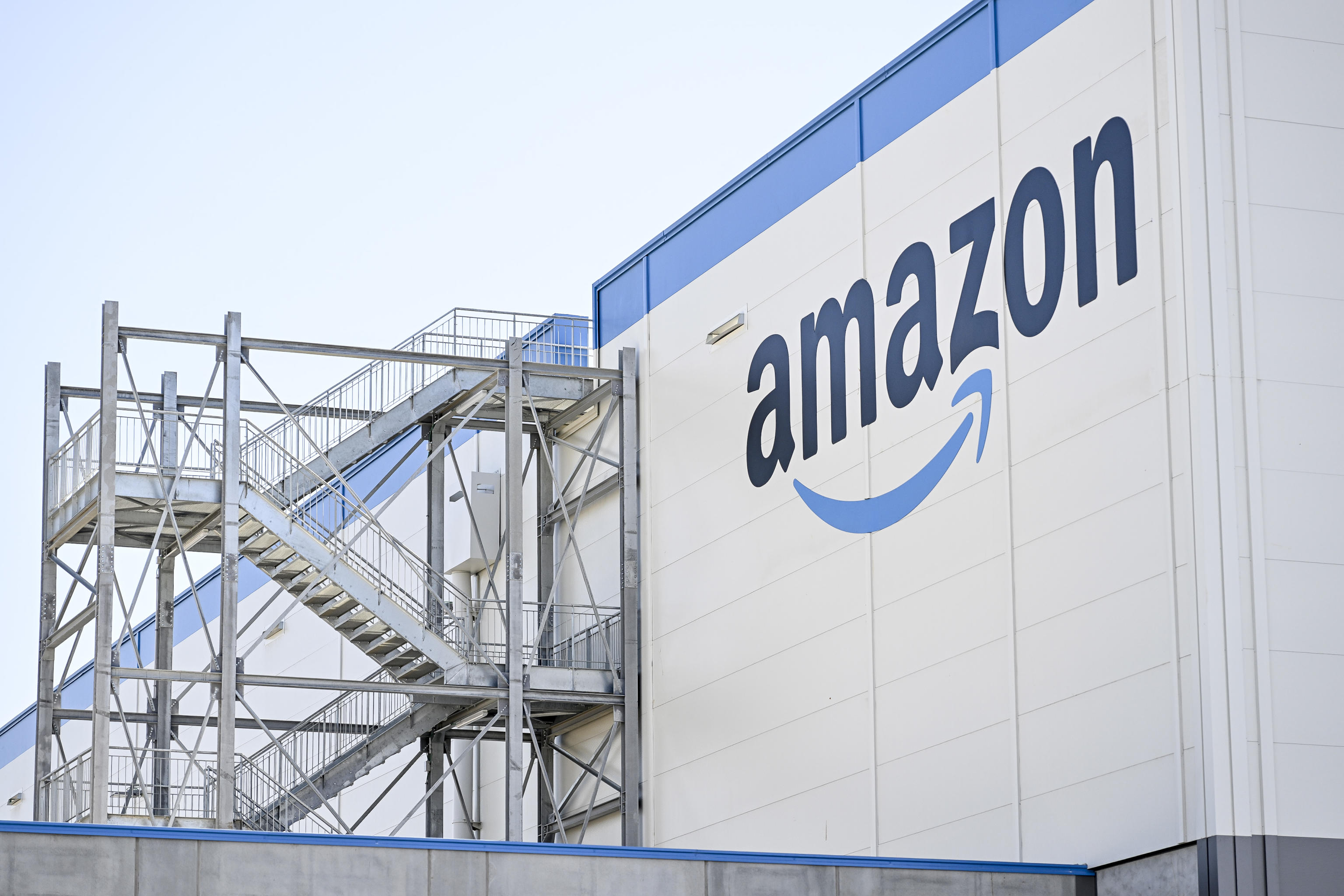 Amazon affida le consegne ai droni