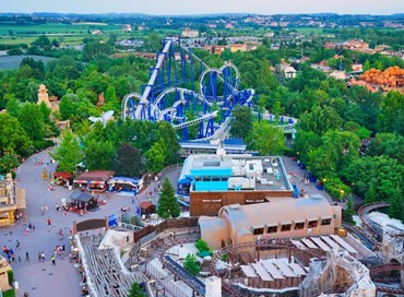 A Gardaland le giostre chiudono prima, manca personale