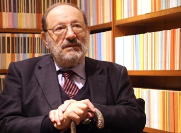 Tra menzogna e ironia di Umberto Eco