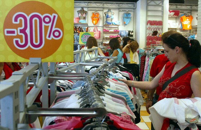 Istat: vendite in aumento a maggio