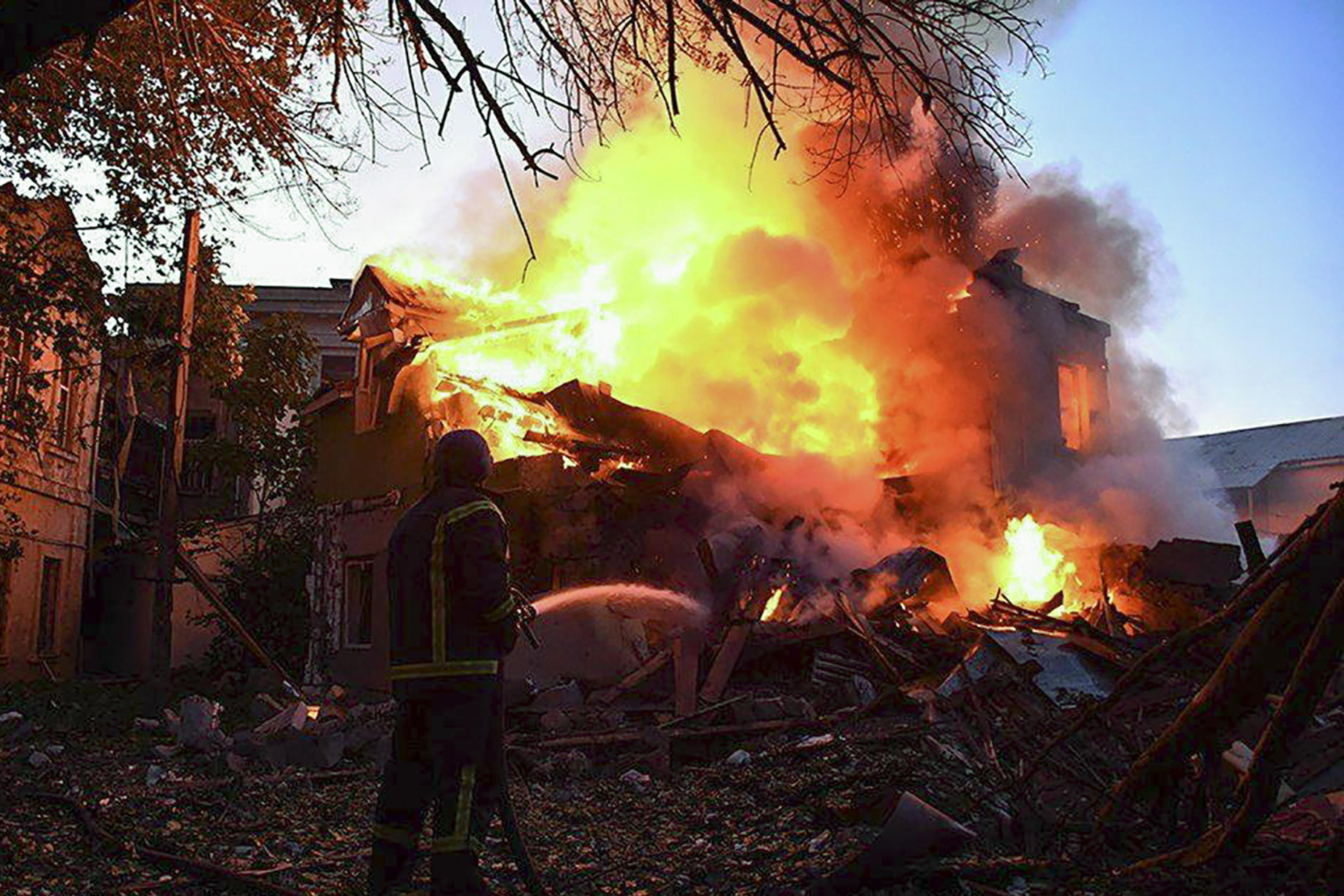 Ucraina, bombe su Mykolaiv