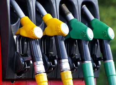 Sconto carburanti: proroga e polemiche