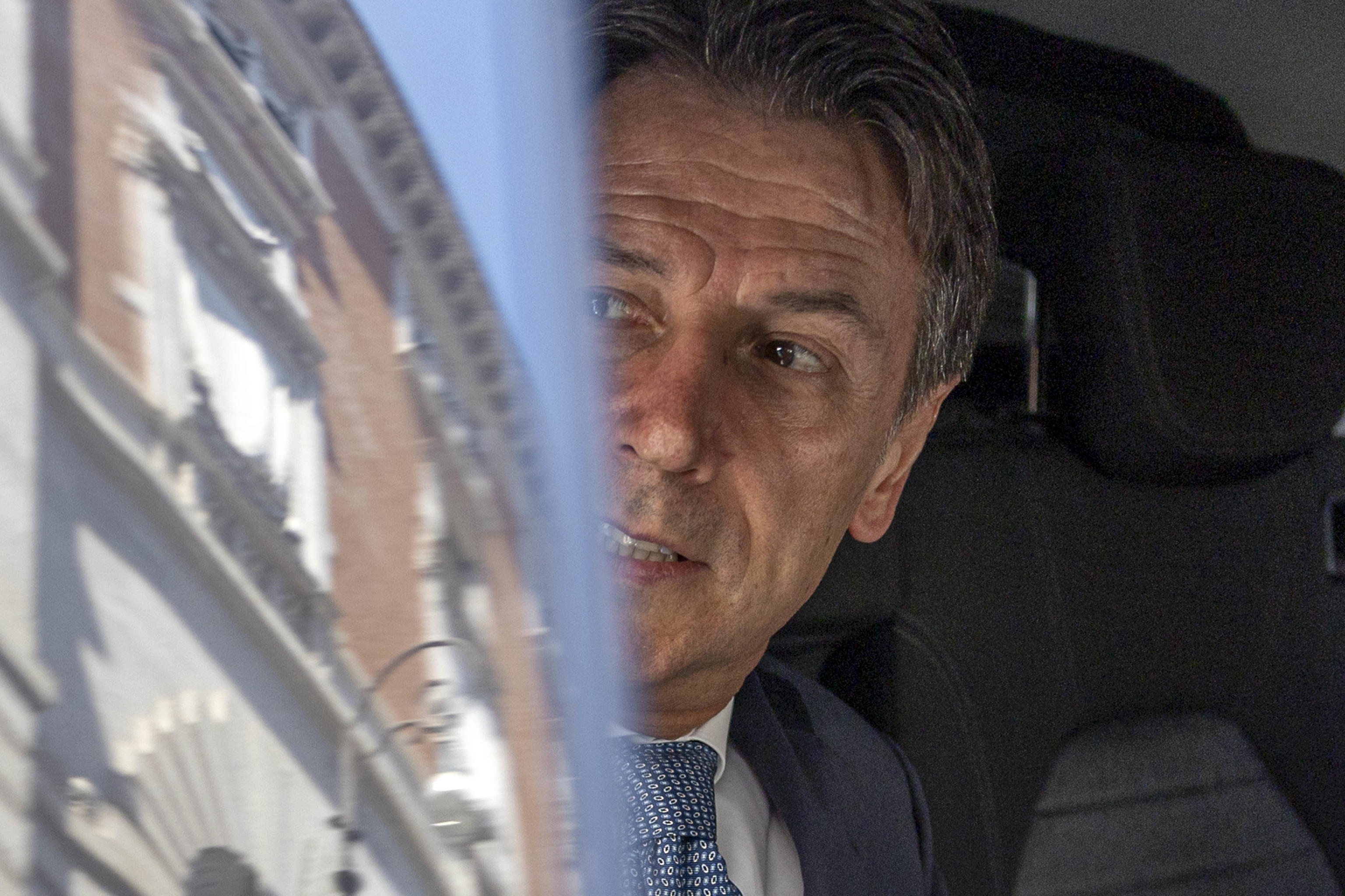 Tonni in crisi di Governo